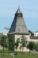 Власьевская башня Псковского Кремля